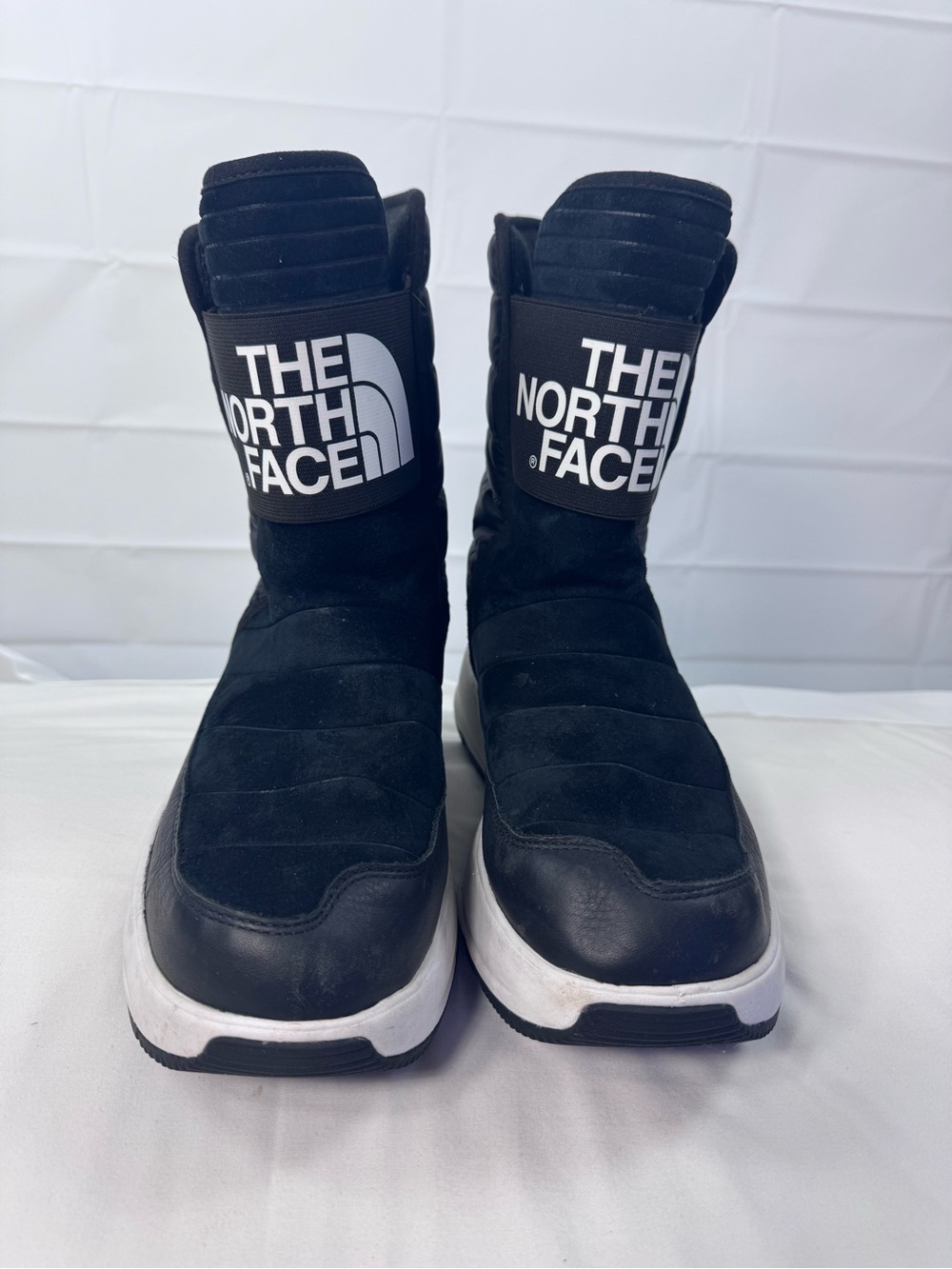The North Face Women’s Size 11 Black PrimaLoft 200g Insulated Winter Boots